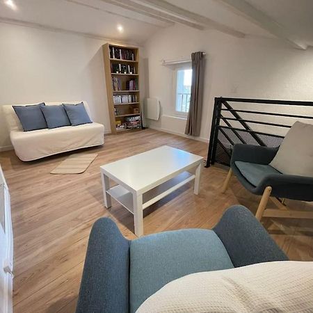 Appartamento Duplex Sous Les Toits Riez Esterno foto