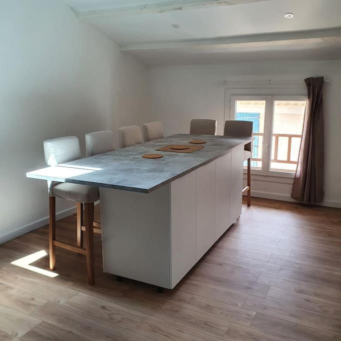 Appartamento Duplex Sous Les Toits Riez Esterno foto