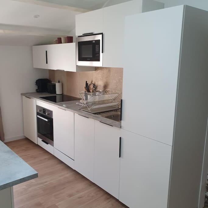 Appartamento Duplex Sous Les Toits Riez Esterno foto