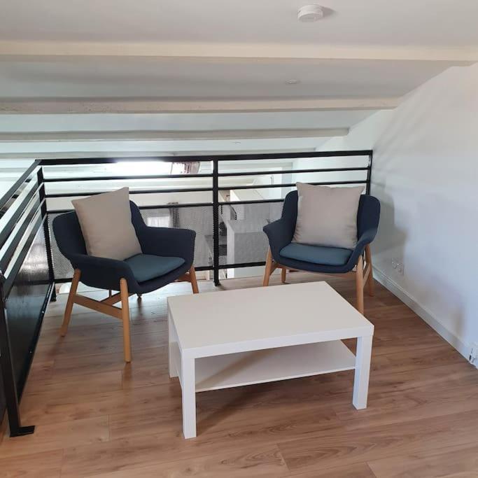 Appartamento Duplex Sous Les Toits Riez Esterno foto
